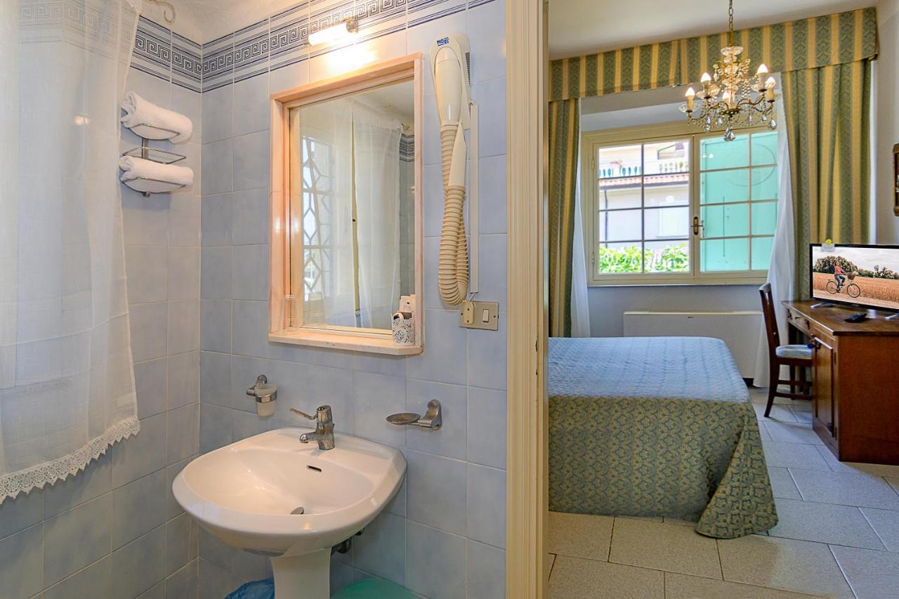 Hotel Poseidon Marina di Pietrasanta Extérieur photo