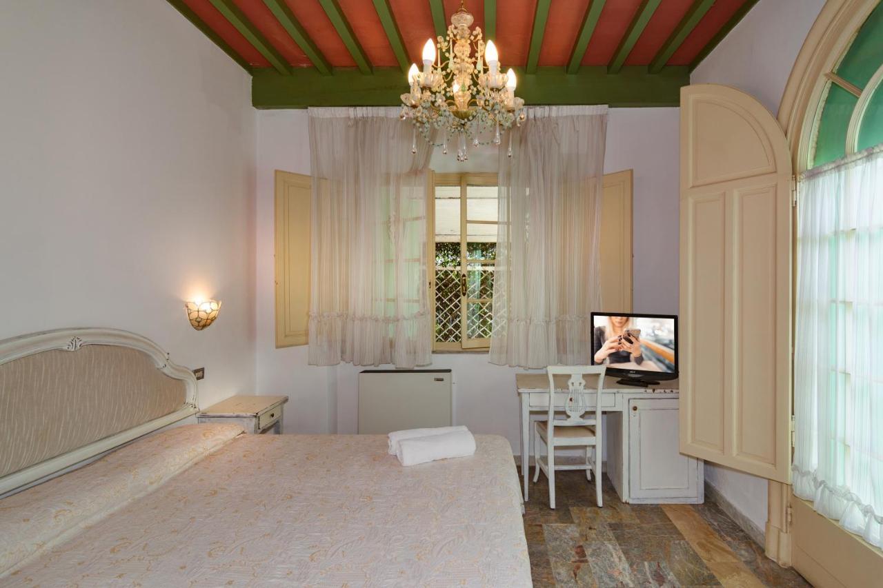Hotel Poseidon Marina di Pietrasanta Extérieur photo