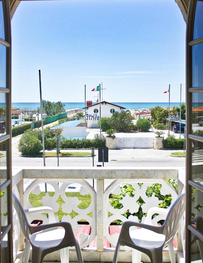 Hotel Poseidon Marina di Pietrasanta Extérieur photo